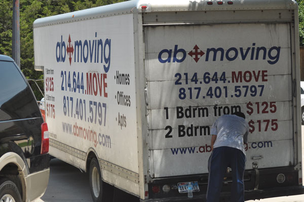 movers-truck