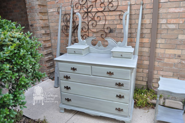 Distressed Gray Antique Painted Bedroom Suite