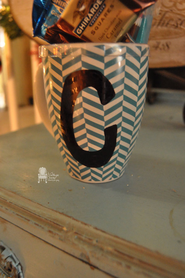 sharpie-monogrammed-mug