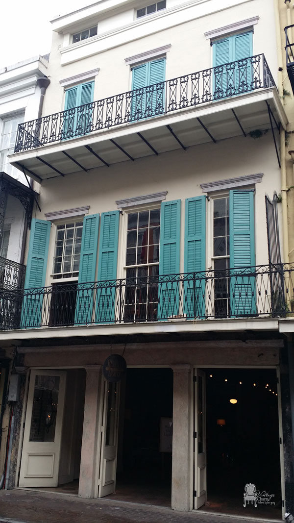 French-Quarter-Turquoise