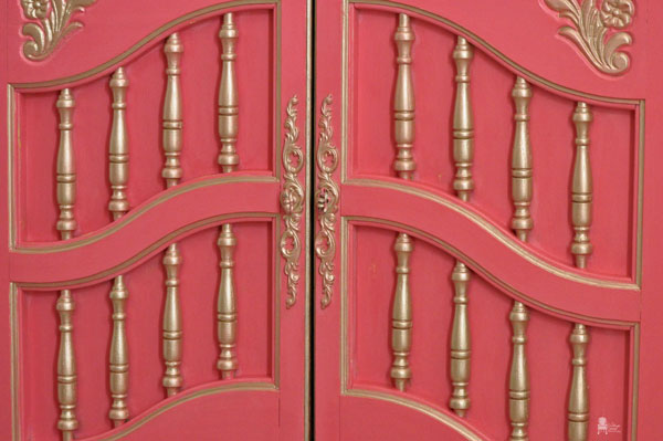 Glamour-Hot-Pink-Armoire-wi